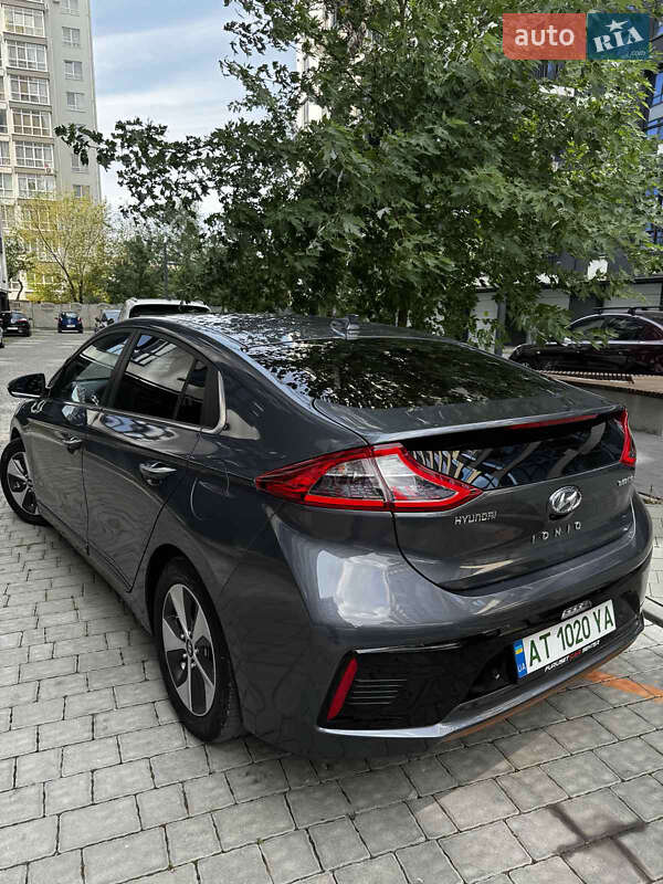 Хэтчбек Hyundai Ioniq 2019 в Ивано-Франковске