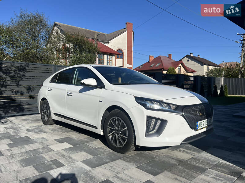 Лифтбек Hyundai Ioniq 2020 в Ивано-Франковске фото 3 Лифтбек Hyundai Ioniq 2020 в Ивано-Франковске
