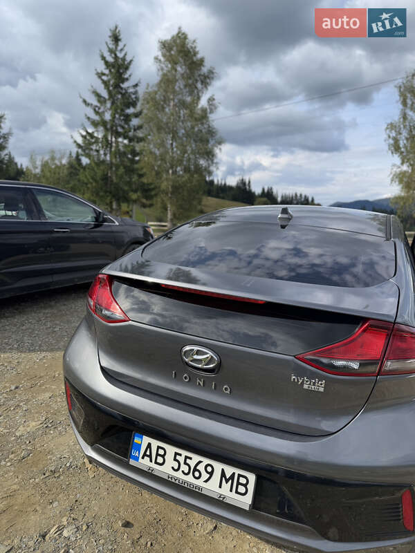 Хетчбек Hyundai Ioniq 2017 в Вінниці