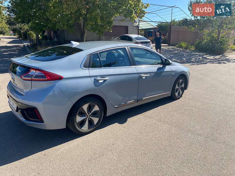 Хетчбек Hyundai Ioniq 2018 в Одесі
