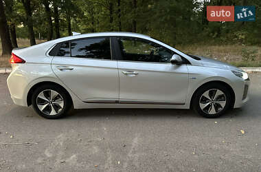 Хэтчбек Hyundai Ioniq 2017 в Кропивницком