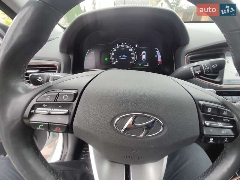 Хетчбек Hyundai Ioniq 2018 в Луцьку фото 11 Хетчбек Hyundai Ioniq 2018 в Луцьку