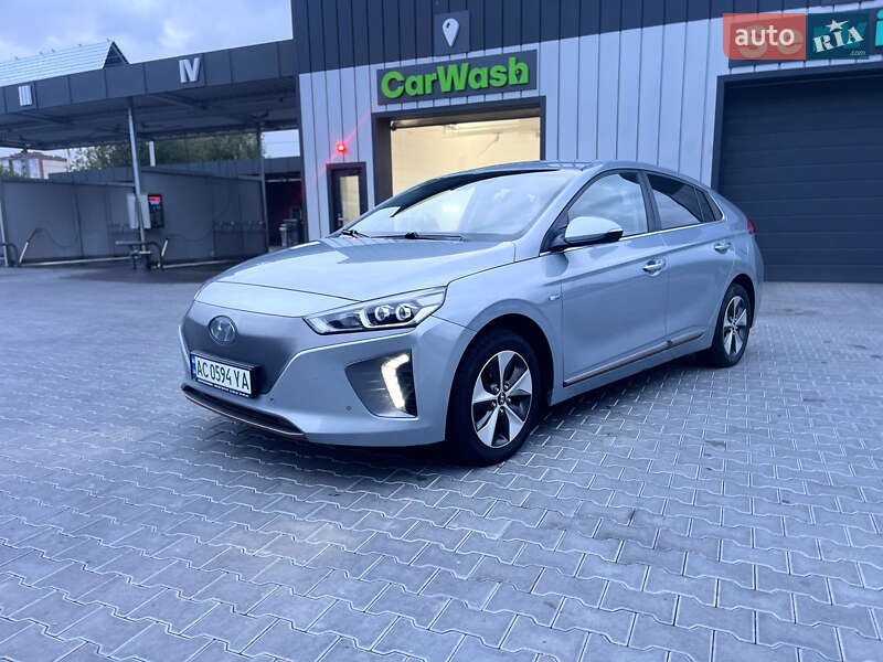 Хетчбек Hyundai Ioniq 2016 в Володимирі