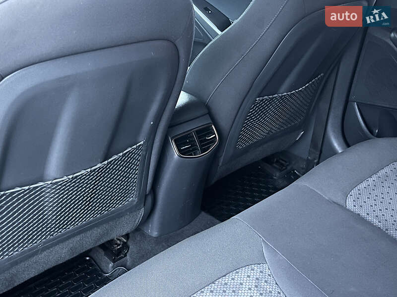 Хетчбек Hyundai Ioniq 2016 в Володимирі