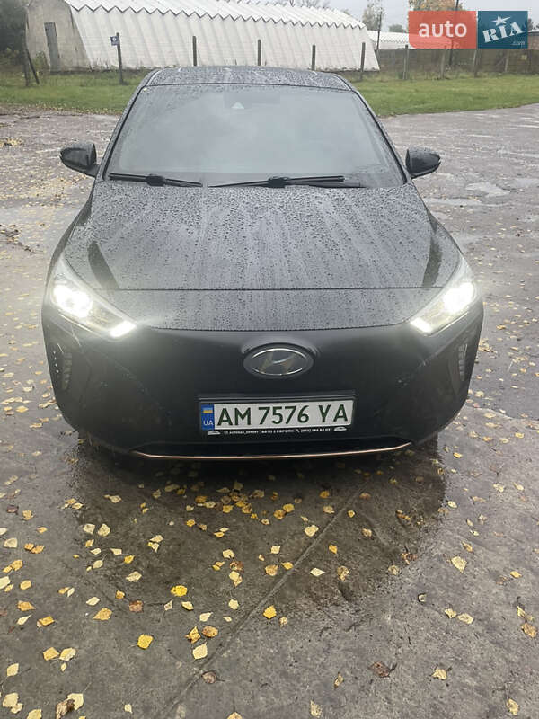 Хэтчбек Hyundai Ioniq 2017 в Житомире