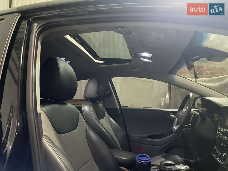 Хэтчбек Hyundai Ioniq 2017 в Житомире