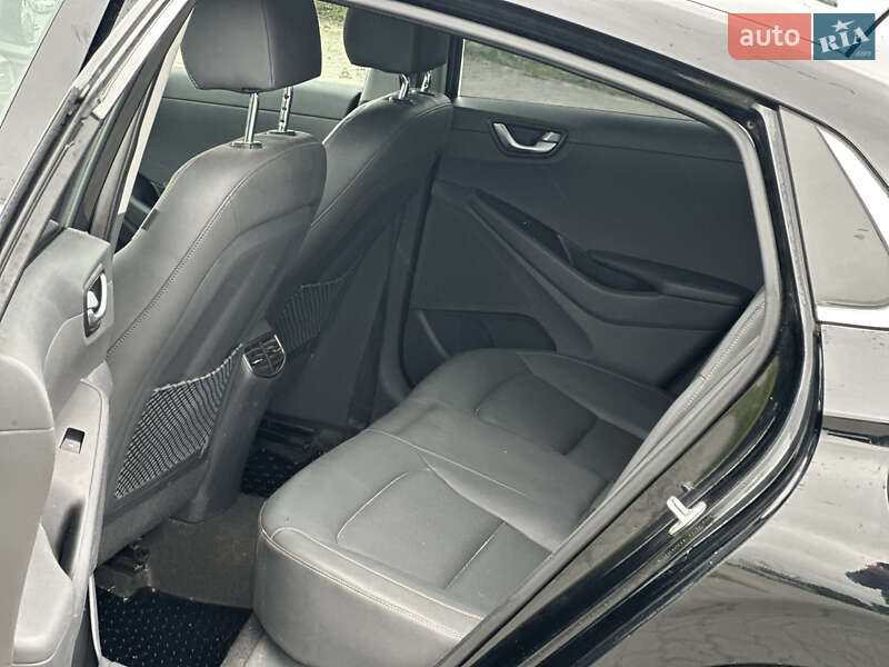 Хэтчбек Hyundai Ioniq 2017 в Львове