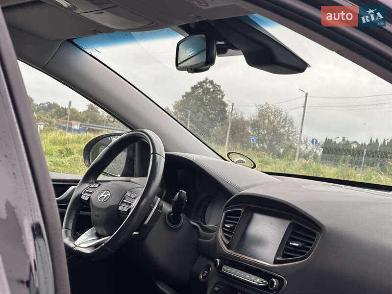 Хэтчбек Hyundai Ioniq 2017 в Львове