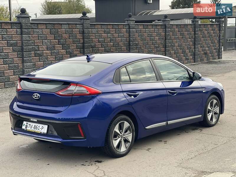 Хэтчбек Hyundai Ioniq 2018 в Ровно