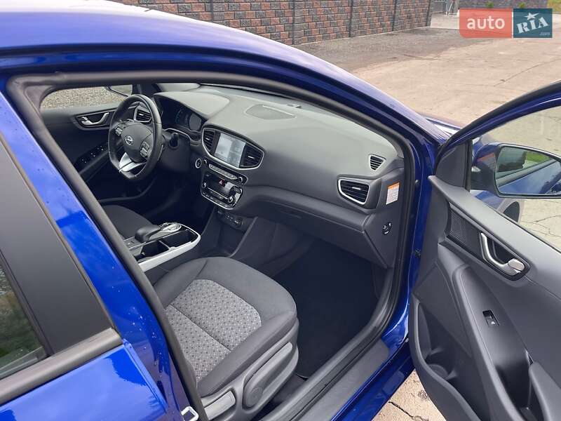 Хэтчбек Hyundai Ioniq 2018 в Ровно