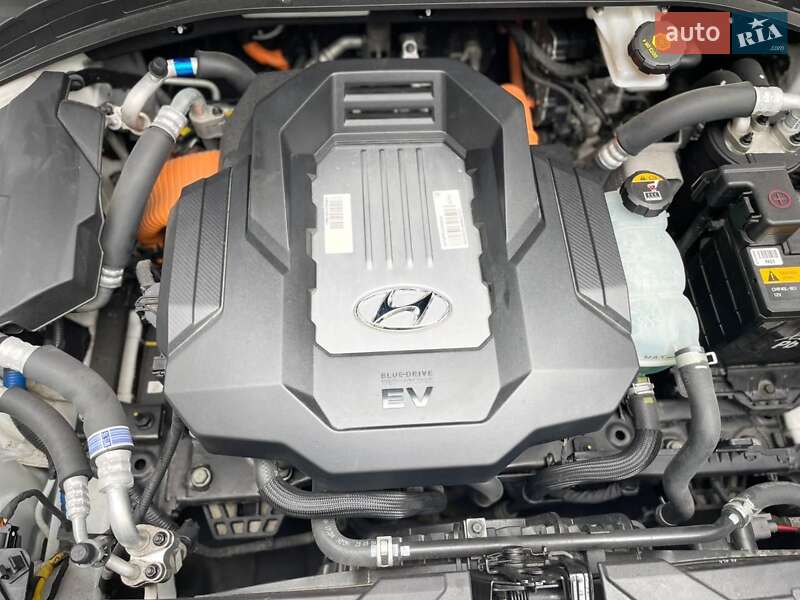 Хэтчбек Hyundai Ioniq 2018 в Луцке фото 33 Хэтчбек Hyundai Ioniq 2018 в Луцке