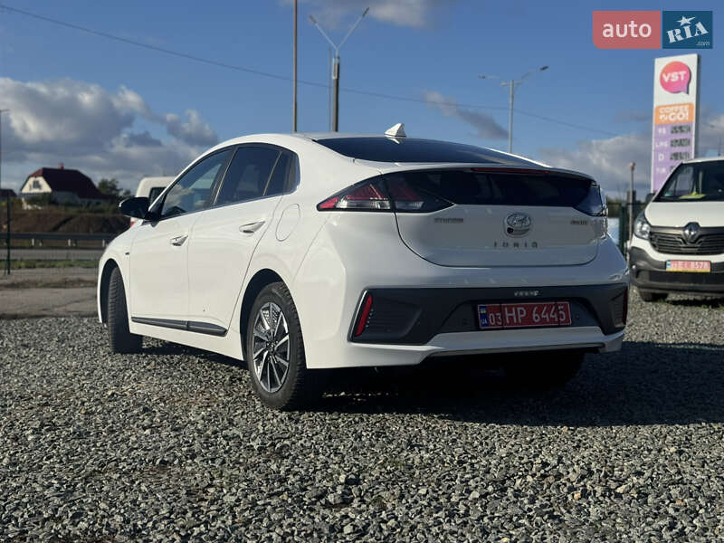 Лифтбек Hyundai Ioniq 2020 в Умани