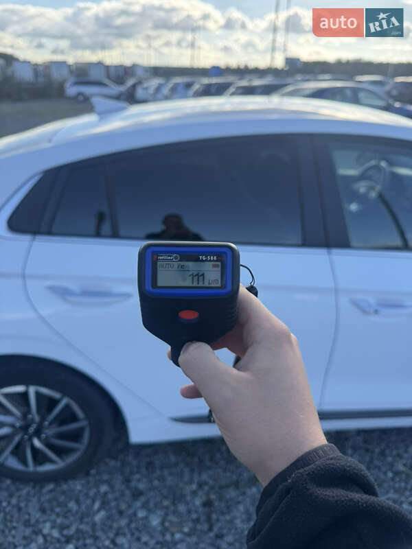 Лифтбек Hyundai Ioniq 2020 в Умани