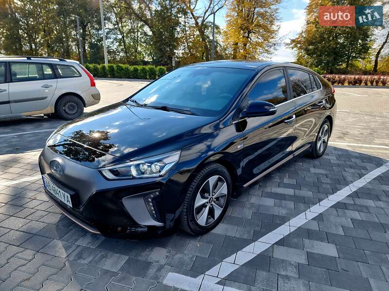 Хэтчбек Hyundai Ioniq 2018 в Виннице