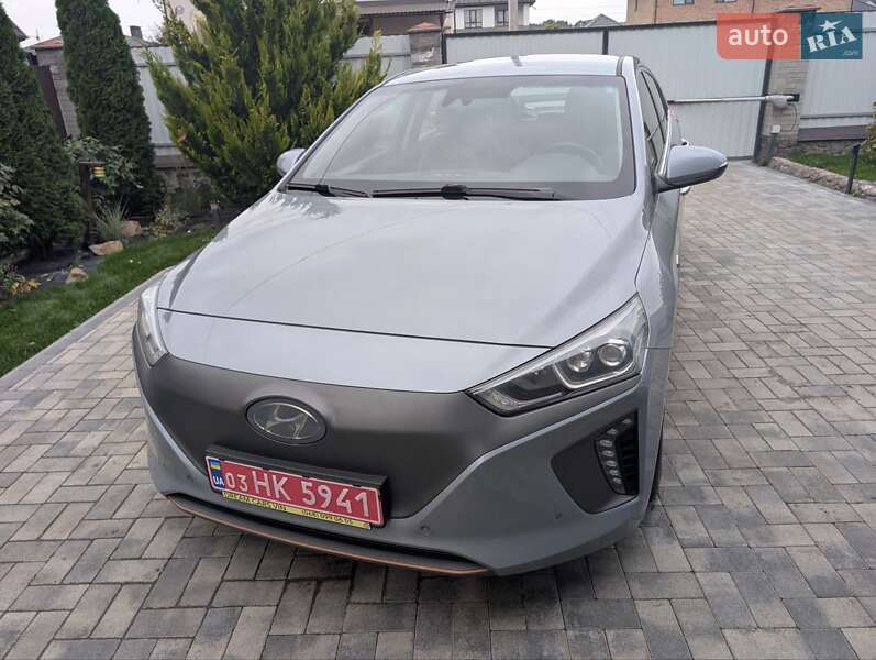 Хэтчбек Hyundai Ioniq 2016 в Виннице фото 5 Хэтчбек Hyundai Ioniq 2016 в Виннице