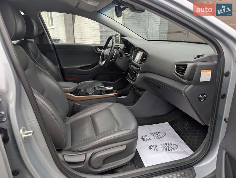 Хэтчбек Hyundai Ioniq 2016 в Виннице фото 21 Хэтчбек Hyundai Ioniq 2016 в Виннице