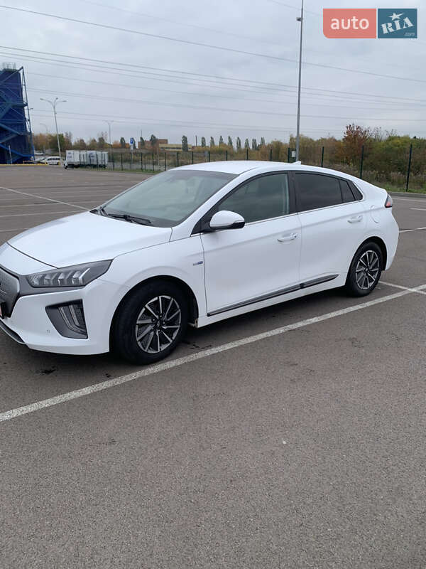 Ліфтбек Hyundai Ioniq 2020 в Рівному