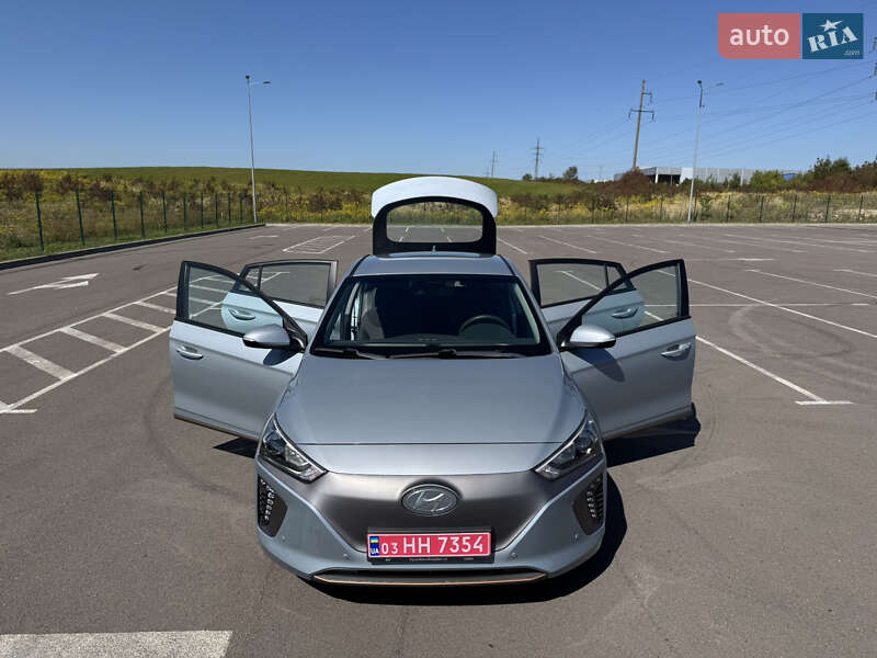 Хетчбек Hyundai Ioniq 2016 в Рівному