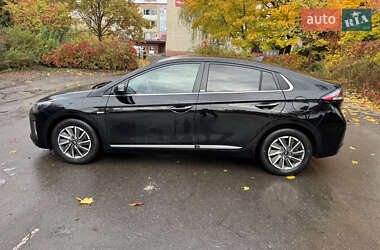 Лифтбек Hyundai Ioniq 2020 в 