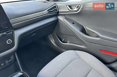 Лифтбек Hyundai Ioniq 2020 в 