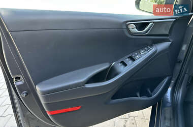 Лифтбек Hyundai Ioniq 2020 в 