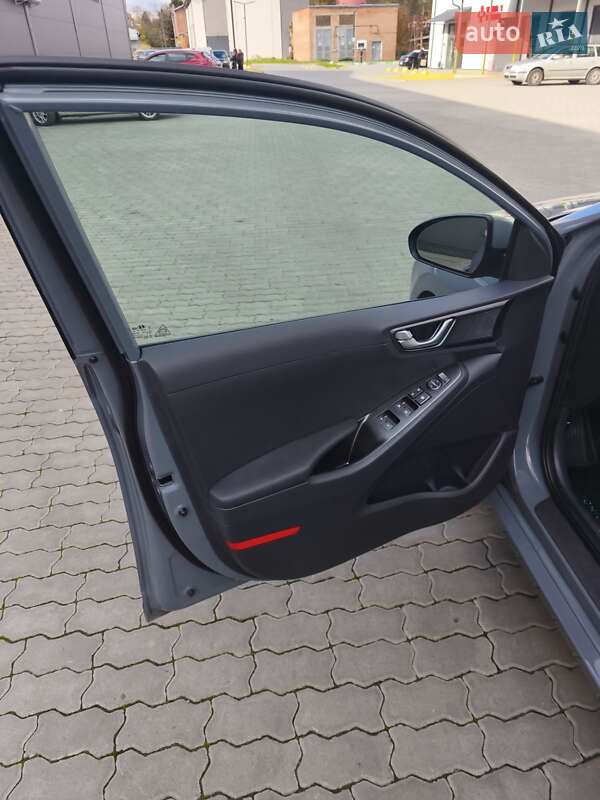 Лифтбек Hyundai Ioniq 2021 в Трускавце фото 37 Лифтбек Hyundai Ioniq 2021 в Трускавце