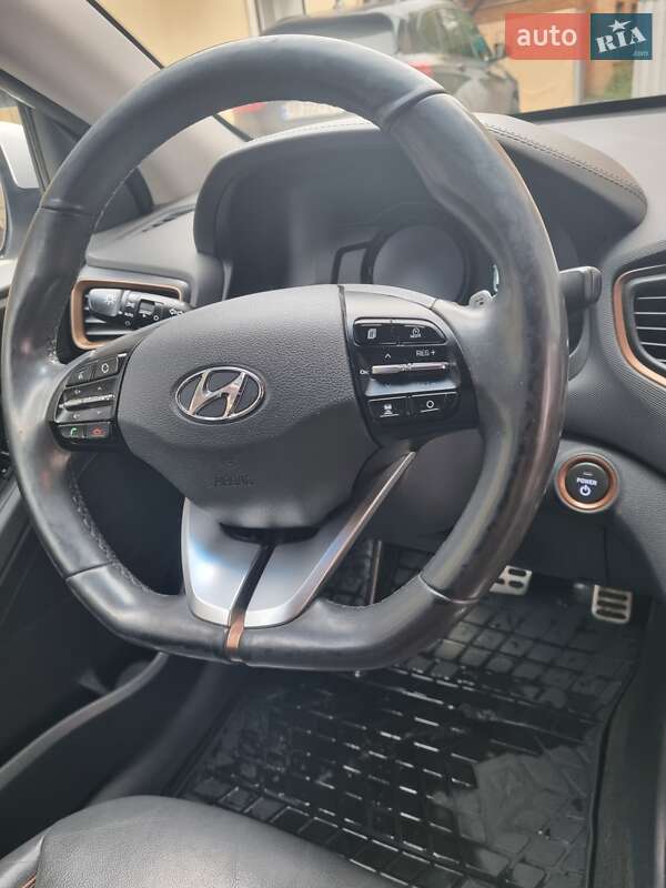 Хэтчбек Hyundai Ioniq 2018 в Виннице фото 13 Хэтчбек Hyundai Ioniq 2018 в Виннице