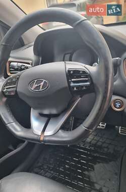 Хэтчбек Hyundai Ioniq 2018 в 