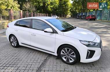 Хетчбек Hyundai Ioniq 2017 в 