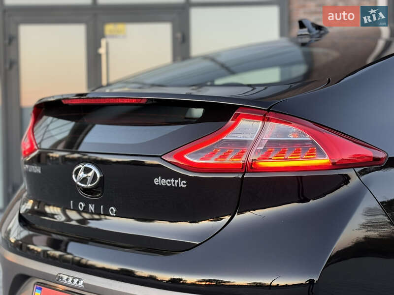 Хэтчбек Hyundai Ioniq 2018 в Тернополе