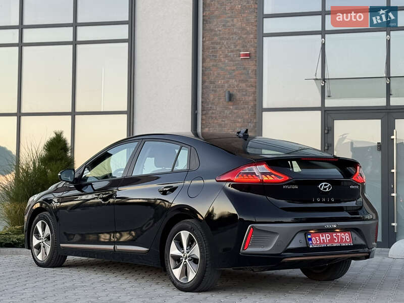 Хэтчбек Hyundai Ioniq 2018 в Тернополе