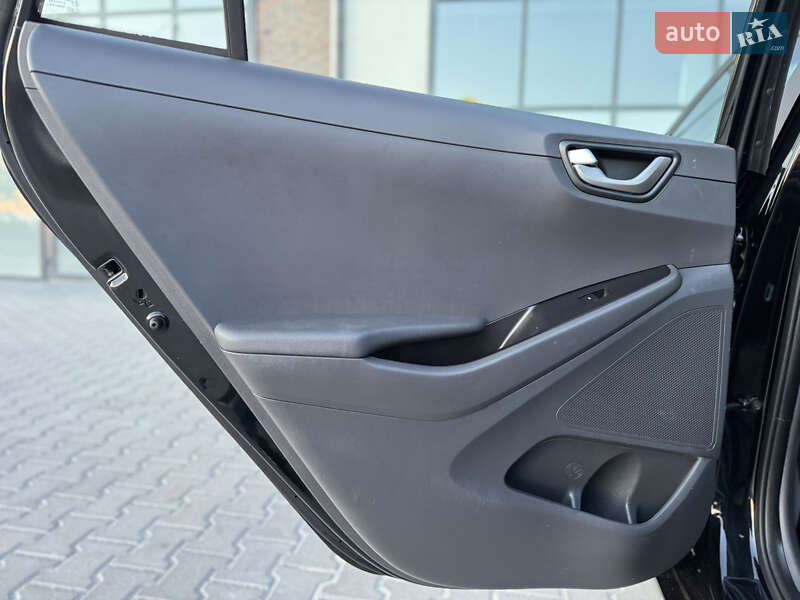 Хэтчбек Hyundai Ioniq 2018 в Тернополе