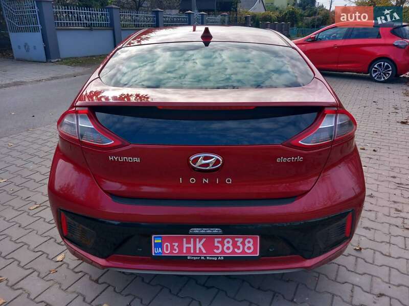 Хетчбек Hyundai Ioniq 2018 в Луцьку фото 8 Хетчбек Hyundai Ioniq 2018 в Луцьку
