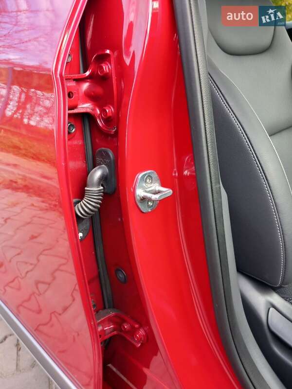 Хетчбек Hyundai Ioniq 2018 в Луцьку фото 15 Хетчбек Hyundai Ioniq 2018 в Луцьку