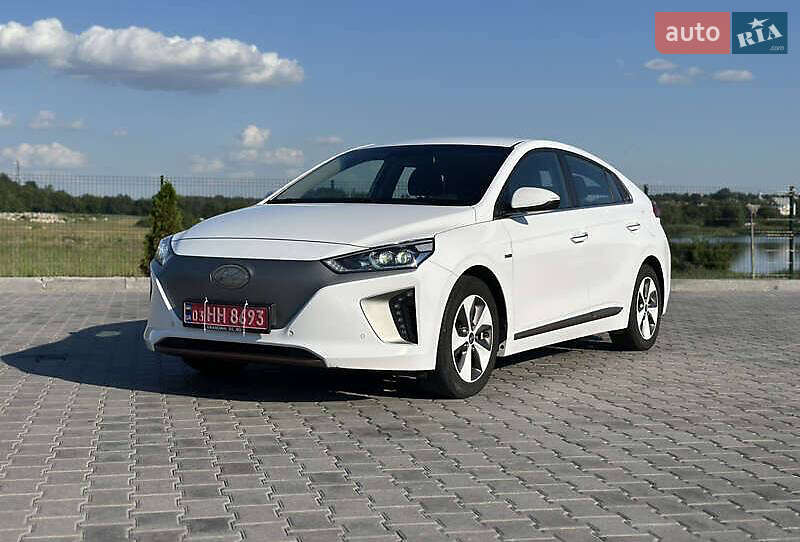 Лифтбек Hyundai Ioniq 2019 в Березовке фото 3 Лифтбек Hyundai Ioniq 2019 в Березовке