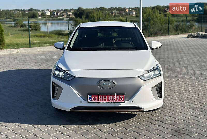 Лифтбек Hyundai Ioniq 2019 в Березовке фото 2 Лифтбек Hyundai Ioniq 2019 в Березовке