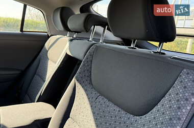 Хэтчбек Hyundai Ioniq 2018 в 