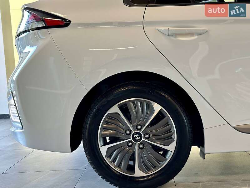 Ліфтбек Hyundai Ioniq 2020 в Львові