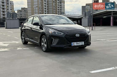 Хэтчбек Hyundai Ioniq 2018 в 