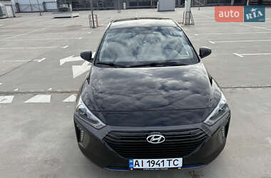 Хэтчбек Hyundai Ioniq 2018 в 