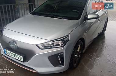 Хэтчбек Hyundai Ioniq 2018 в 
