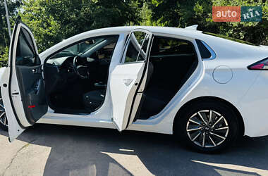 Лифтбек Hyundai Ioniq 2020 в 