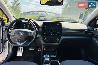 Лифтбек Hyundai Ioniq 2020 в 
