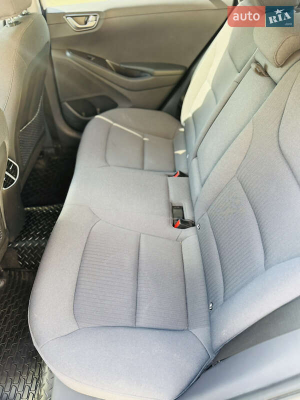 Ліфтбек Hyundai Ioniq 2020 в Житомирі фото 17 Ліфтбек Hyundai Ioniq 2020 в Житомирі