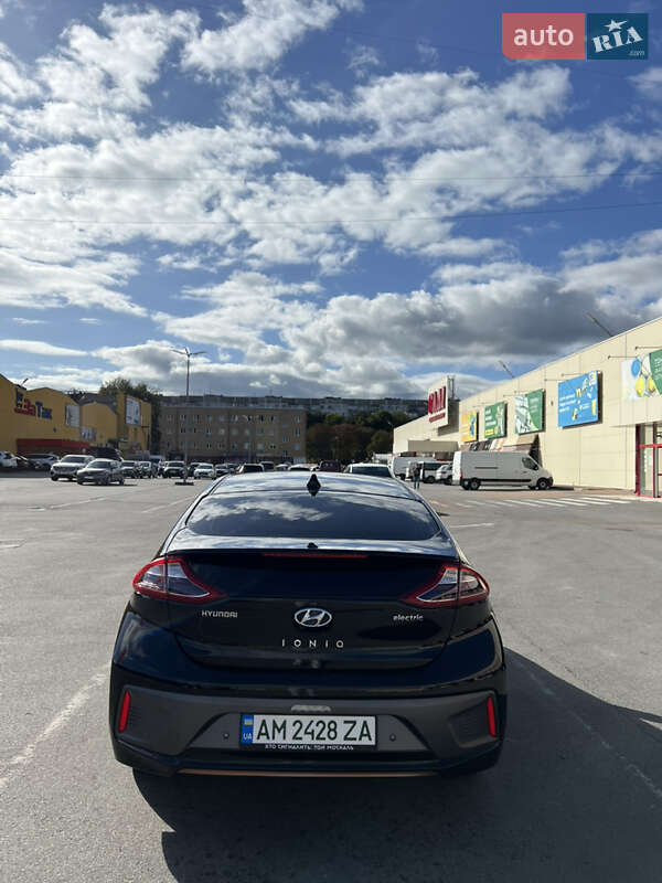 Хэтчбек Hyundai Ioniq 2016 в Житомире фото 3 Хэтчбек Hyundai Ioniq 2016 в Житомире