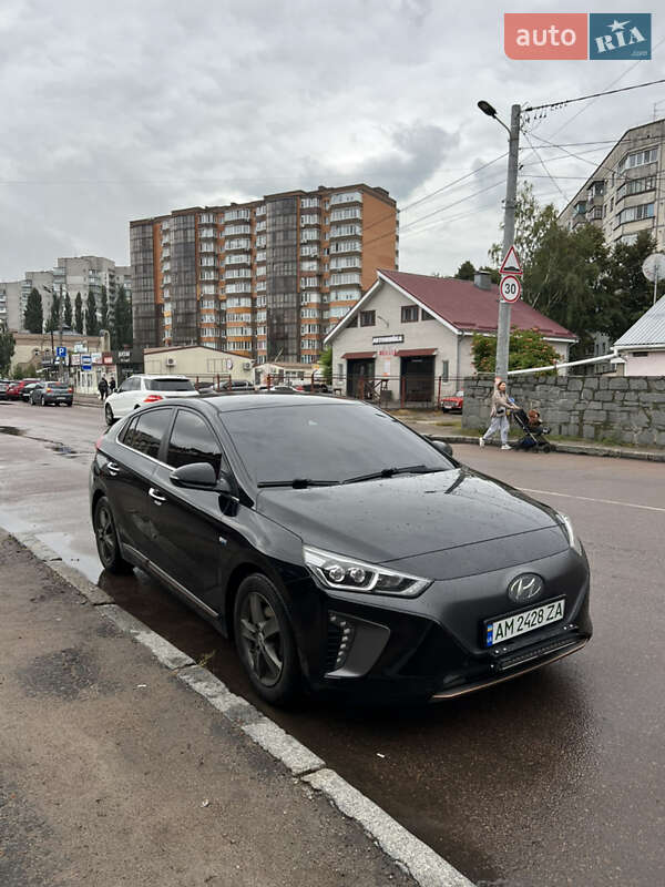 Хэтчбек Hyundai Ioniq 2016 в Житомире фото 24 Хэтчбек Hyundai Ioniq 2016 в Житомире