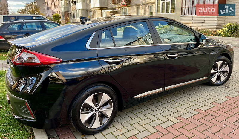 Хэтчбек Hyundai Ioniq 2019 в Луцке