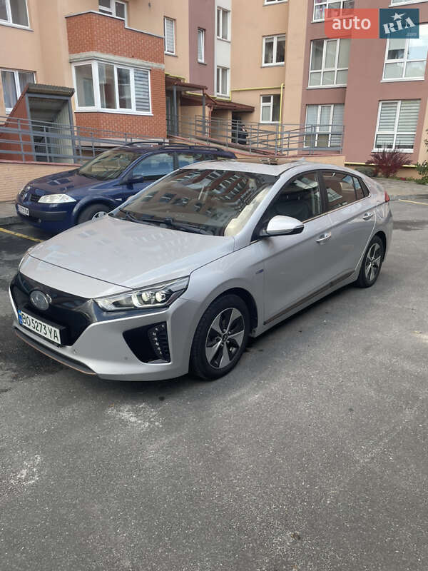 Хэтчбек Hyundai Ioniq 2017 в Тернополе