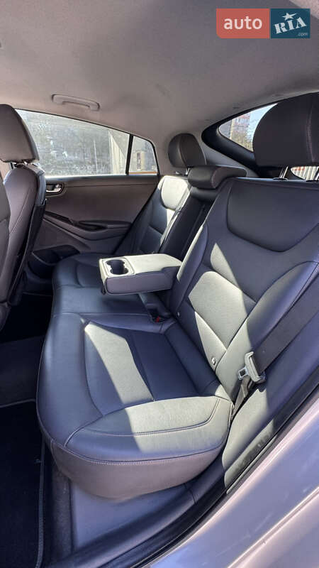 Хэтчбек Hyundai Ioniq 2018 в Запорожье фото 10 Хэтчбек Hyundai Ioniq 2018 в Запорожье