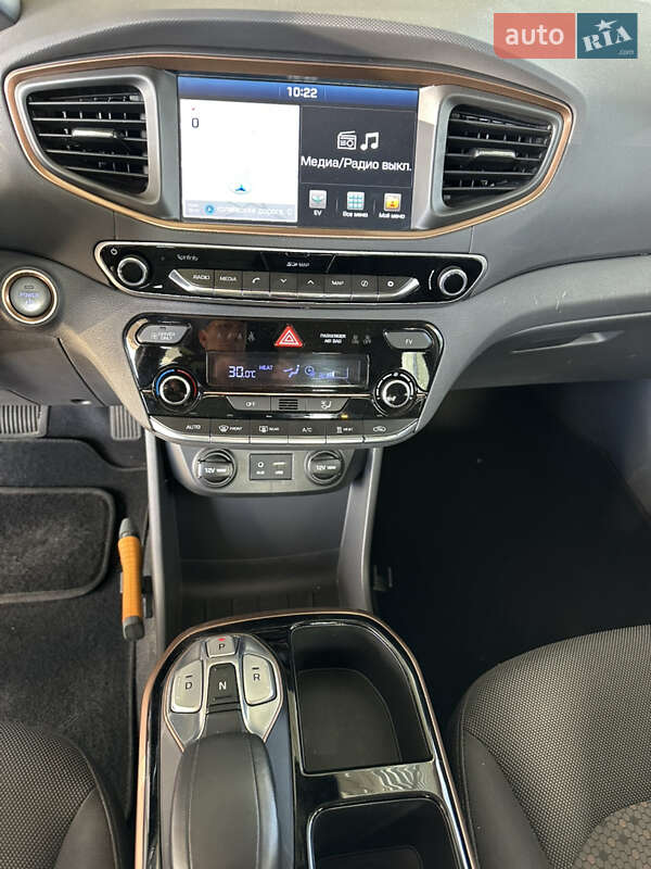 Лифтбек Hyundai Ioniq 2019 в Одессе фото 10 Лифтбек Hyundai Ioniq 2019 в Одессе